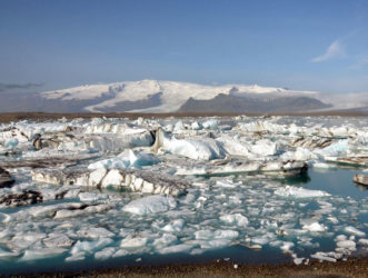 Best of South East Iceland: Glacier Lagoon, Fjaðrárgljúfur Canyon & More